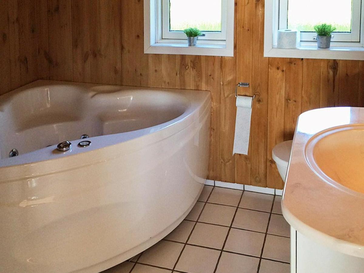 8 Person Holiday Home In نُوابورغ المظهر الخارجي الصورة